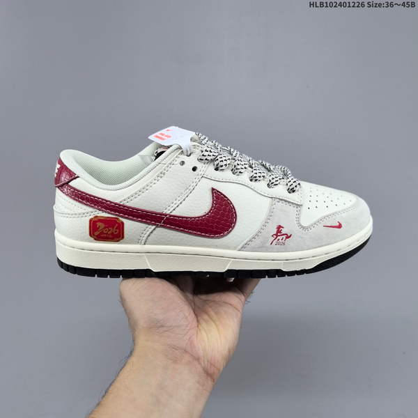 NIKE DUNK LOW RETRO "DIY" – LIMITED-EDITION LOW-TOP CASUAL ATHLETIC SHOE FEATURING AN EXCLUSIVE DISTILLATION PROCESS THAT DELIVERS SUPERIOR VISUAL APPEAL AND FOOT COMFORT.
