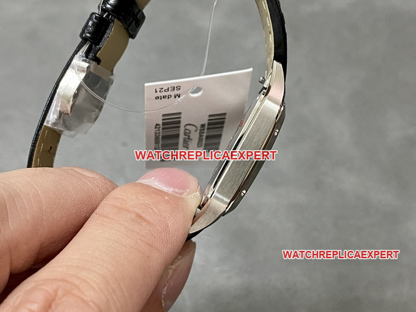 F1 factory Cartier Santos top-tier replicablack dial trumpet side live photo