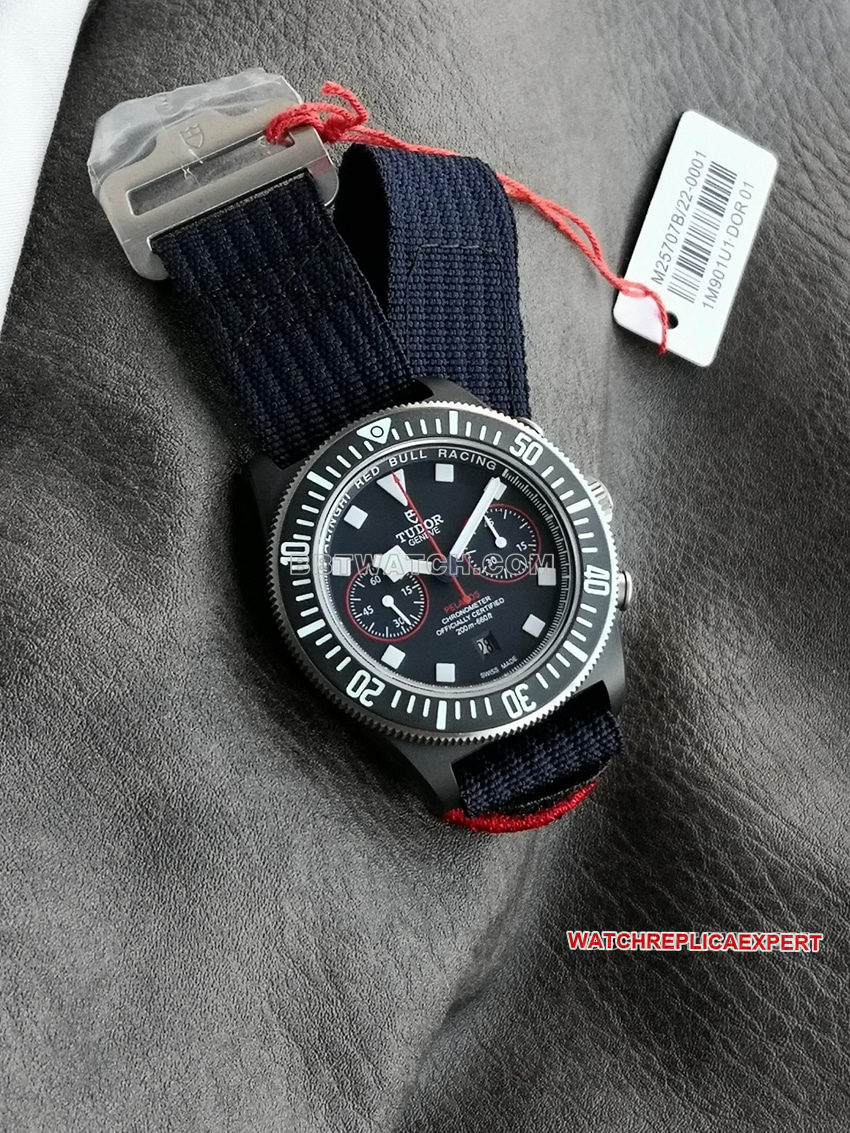 M+ factory Tudor top-tier 1:1high-quality replicablue dialchronographM25807KN-0001front live photo