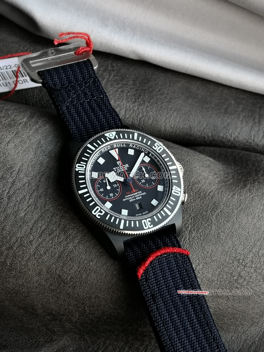 M+ factory Tudor top-tier 1:1high-quality replicablue dialchronographM25807KN-0001front live photo