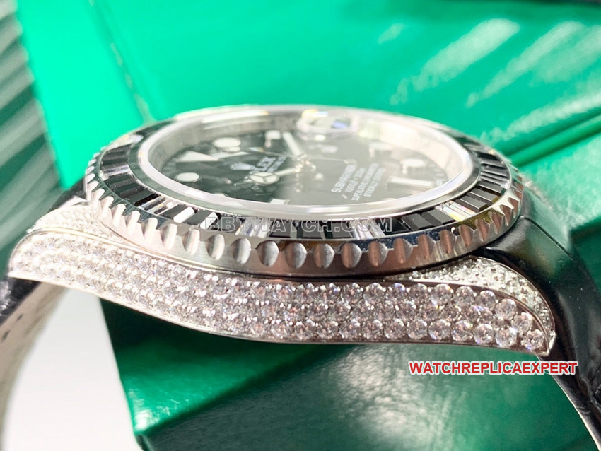 RolexSubmariner1:1super cloneblack dialdiamond bezelleather strap side live photo
