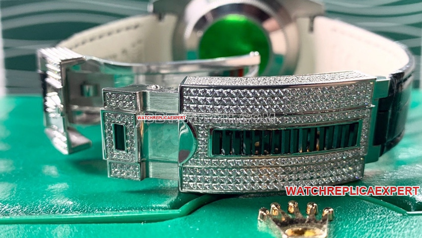 RolexSubmariner1:1super cloneblack dialdiamond bezelleather strap style clasplive photos