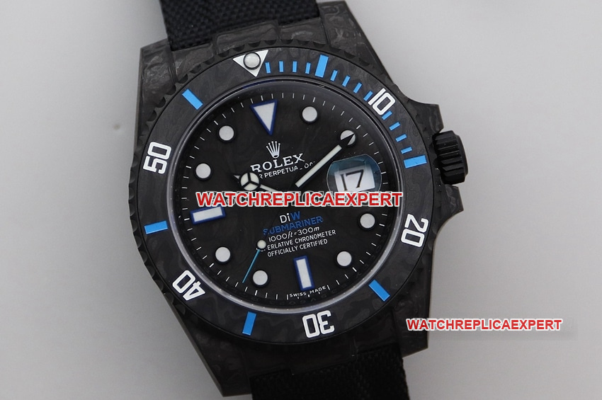 VS FactoryRolexSubmarinertop-tier 1:1super cloneblack dial carbon fiber blue ring leather strap front live photo