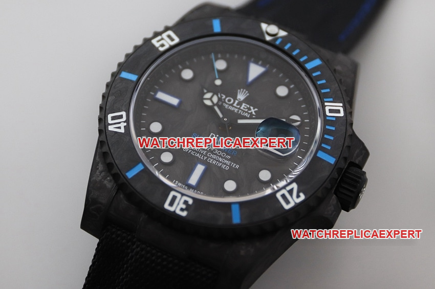 VS FactoryRolexSubmarinertop-tier 1:1super cloneblack dial carbon fiber blue ring leather strap front live photo