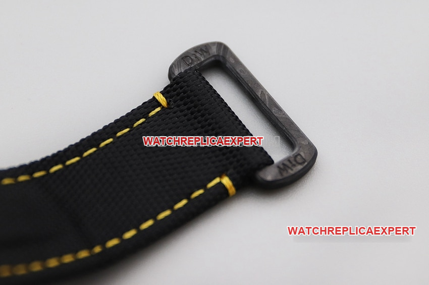VS FactoryRolexSubmarinertop-tier replicablack dial carbon fiber yellow ring leather strap model braceletlive photos