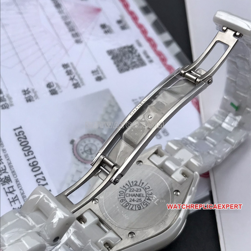 Chanel J12 top white disk pink circle 29mm quartz H4466 strap actual picture