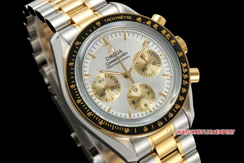 Omega Speedmaster 1:1top-tier replicasilver dial gold steel bracelet model 310.20.42.50.02.001front live photo