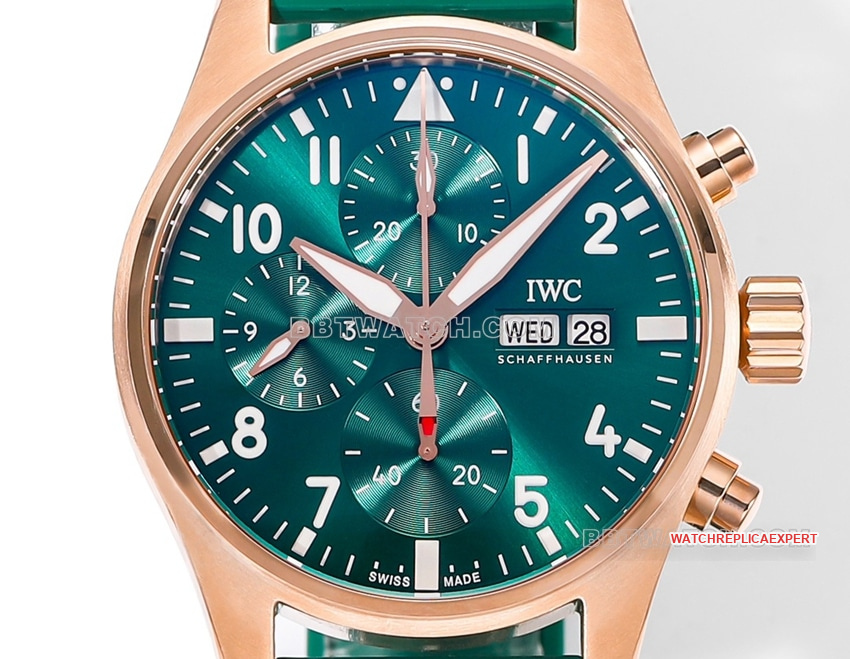 TW factory IWC pilot top-tier replicagreen dialrose gold rubber model IW388110front live photo