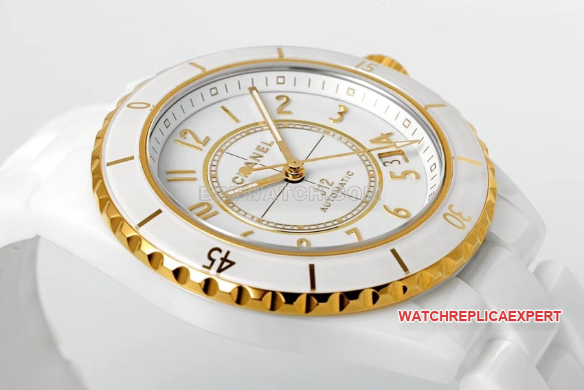 Chanel1:1super clonewhite dialyellow goldceramic bezelsteel bracelet model H9540side live photo
