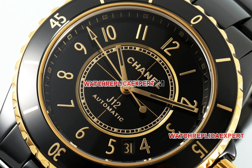Chaneltop-tier replicablack dialyellow goldceramic bezelsteel bracelet model H9541front live photo