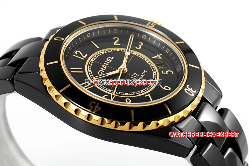 Chaneltop-tier replicablack dialyellow goldceramic bezelsteel bracelet model H9541side live photo