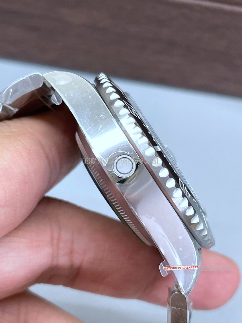 C factory Rolex Sea-Dweller top-tier 2024 new single red ghost king 126600side live photo