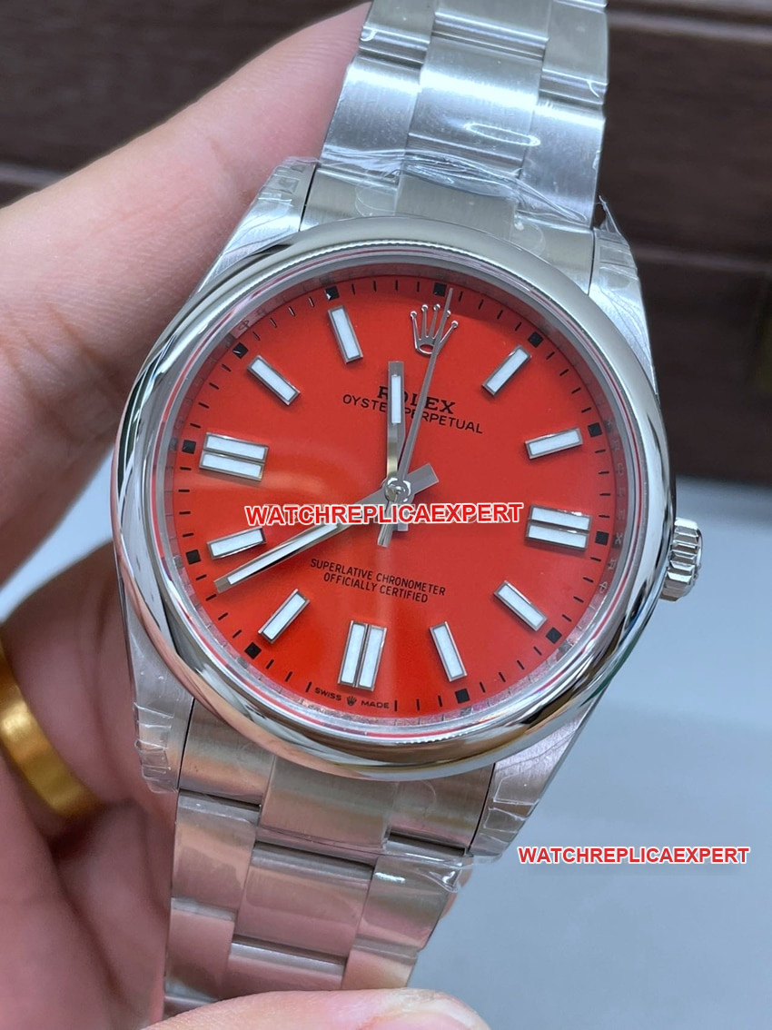 VS Factory Rolex Oyster Perpetual Super A 2024 New 41mm Red Dial m124300-0007 Front Real Shot Photo