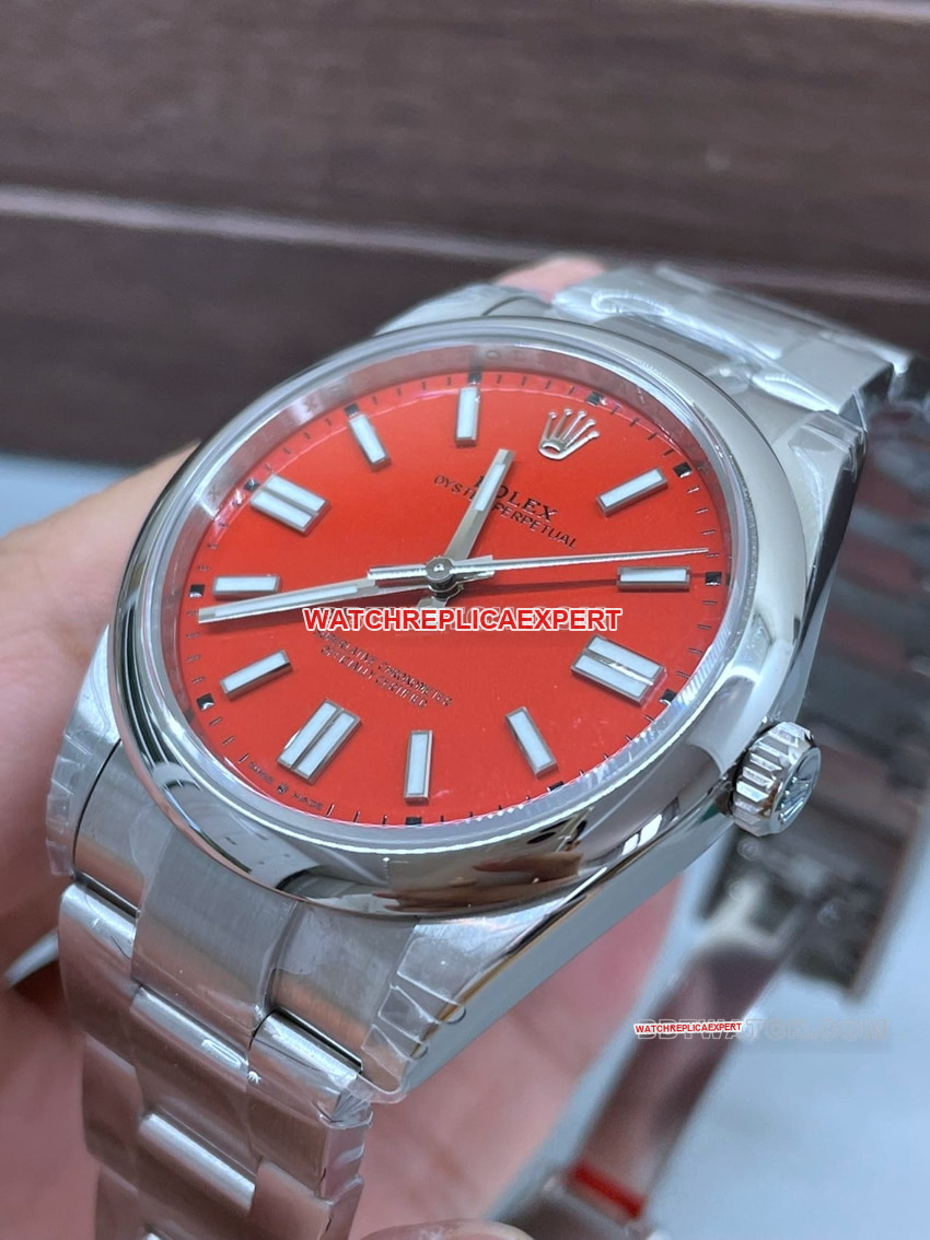 VS Factory Rolex Oyster Perpetual Super A 2024 New 41mm Red Dial m124300-0007 Front Real Shot Photo