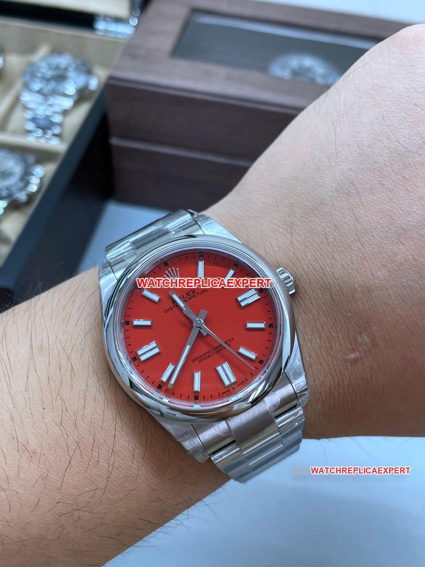 VS Factory Rolex Oyster Perpetual Super A 2024 New 41mm Red Dial m124300-0007 Real Wear Photos