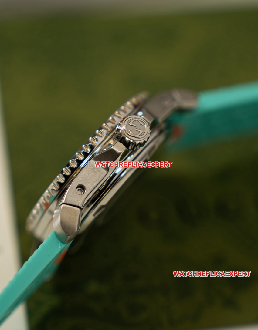 Gucci 1:1super clone2024 new silver white dialYA136351side live photo