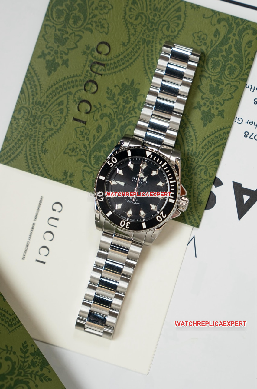 Gucci super clone2024 new black dialsteel bracelet model YA136353front live photo