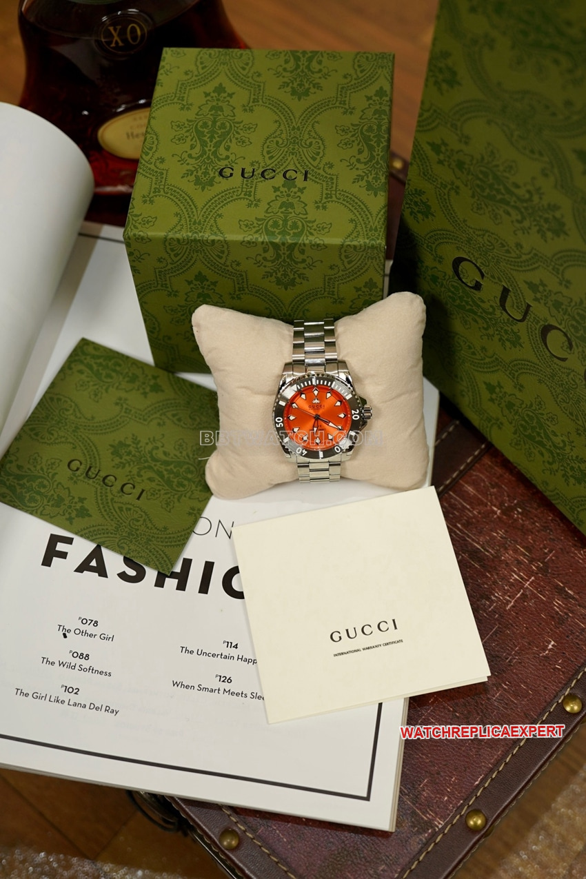 Gucci top-tier 1:1high-quality replica2024 new orange plate steel bracelet model YA136355front live photo
