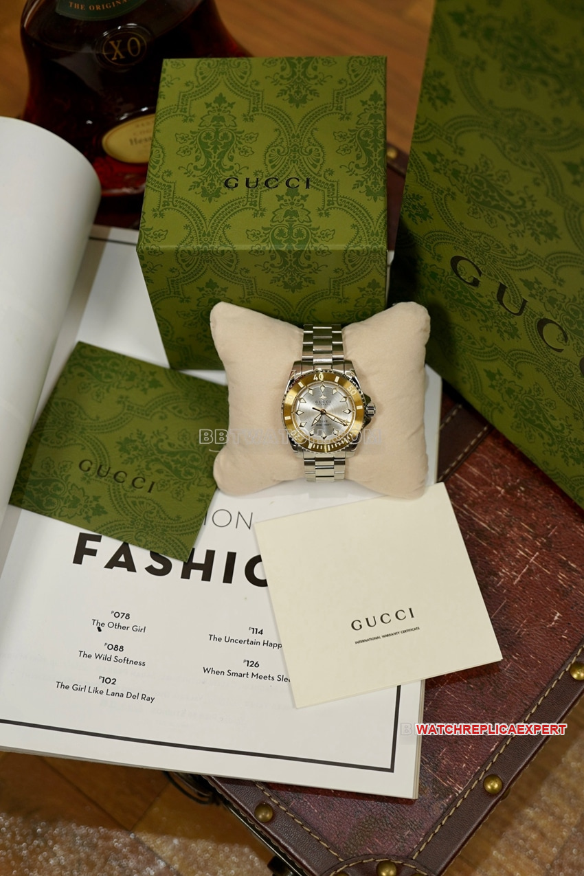 Gucci top-tier 1:1super clone2024 new silver white dial gold-plated steel bracelet model YA136357front live photo