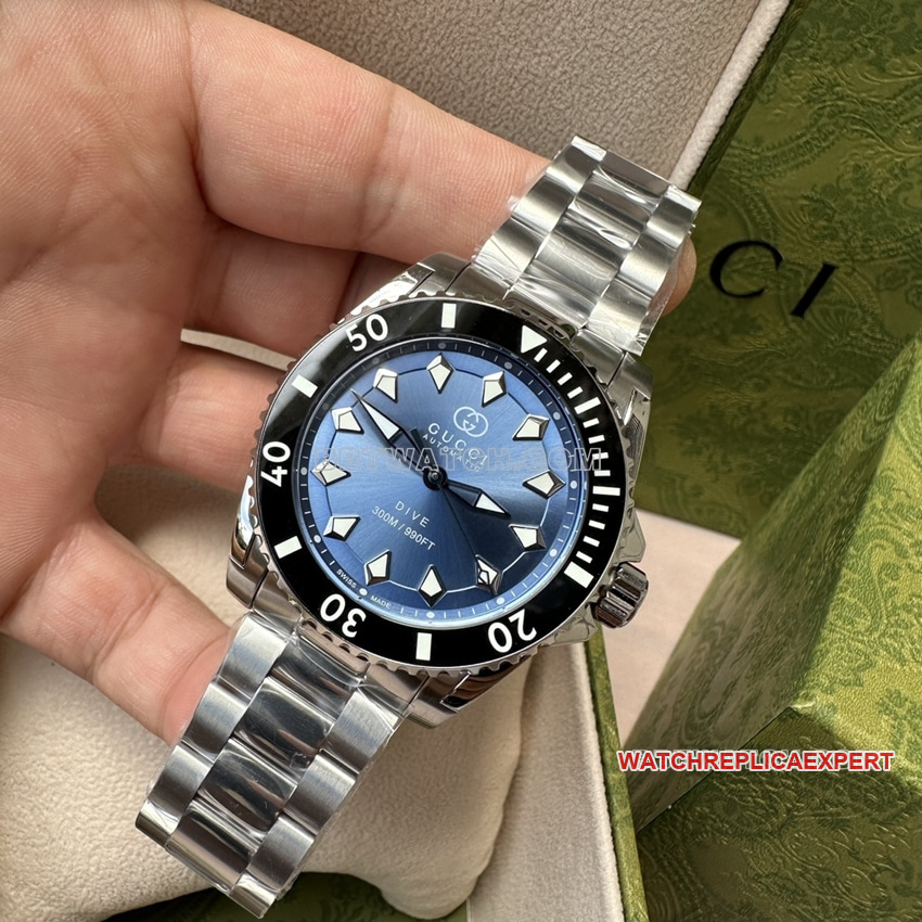 Gucci 1:1super clone2024 new blue dialsteel bracelet model YA136362front live photo
