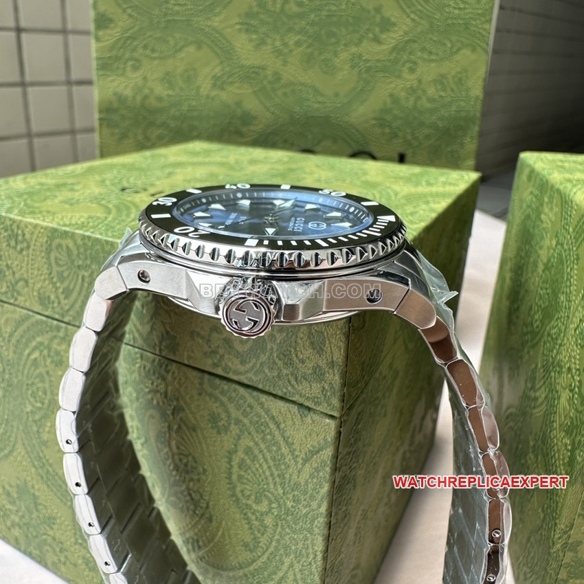 Gucci 1:1super clone2024 new blue dialsteel bracelet model YA136362side live photo