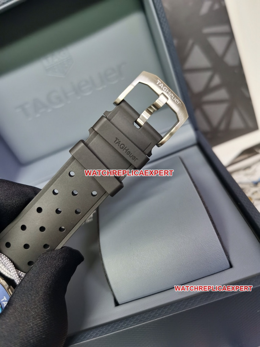 TAG Heuer F11:1super texturedialCAZ101AD.FT8024clasplive photos