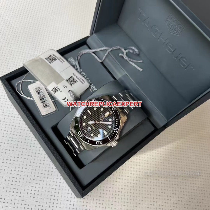 TAG Heuer Aquaracer top-tier 1:1high-quality replicablack dialsteel bracelet model WBP201A.BA0632front live photo