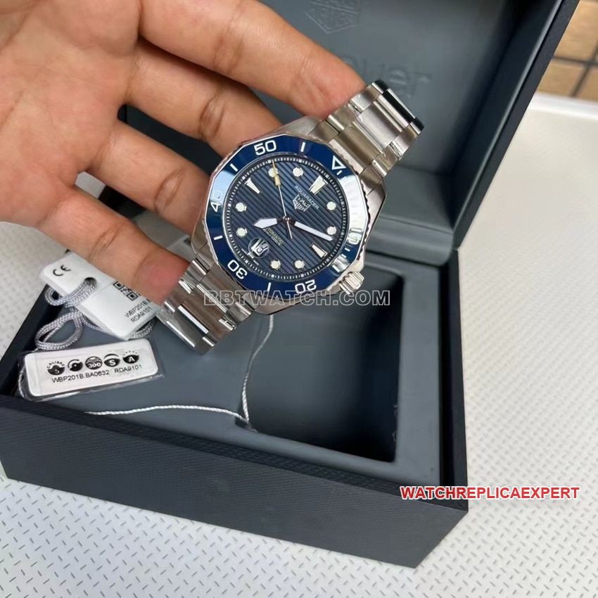 TAG Heuer Aquaracer top-tier 1:1super cloneblue dialsteel bracelet model WBP201B.BA0632front live photo