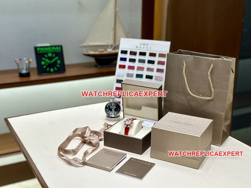Bvlgari top white mother-of-pearl dial red model 103754 front real photo