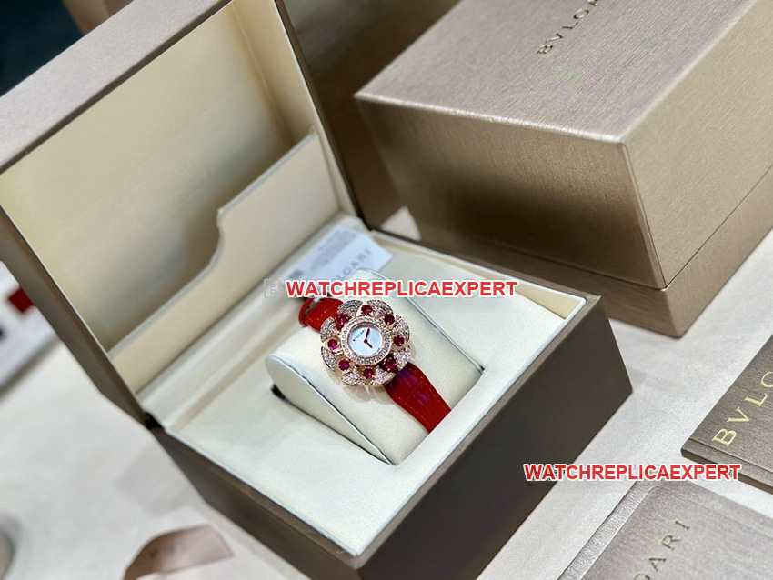 Bvlgari top white mother-of-pearl dial red model 103754 front real photo