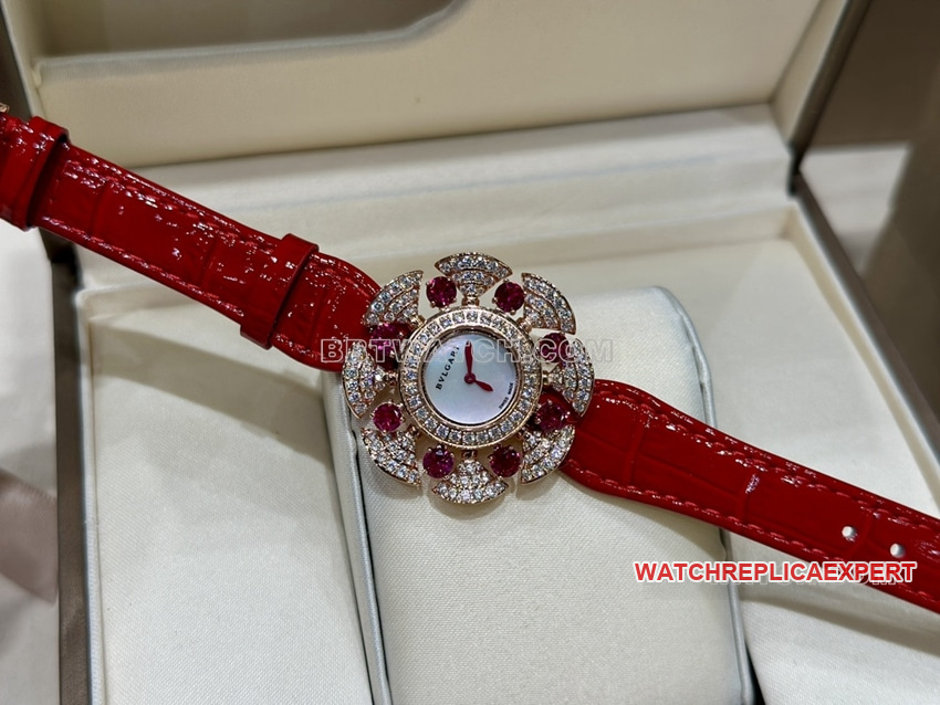 Bvlgari top white mother-of-pearl dial red model 103754 front real photo