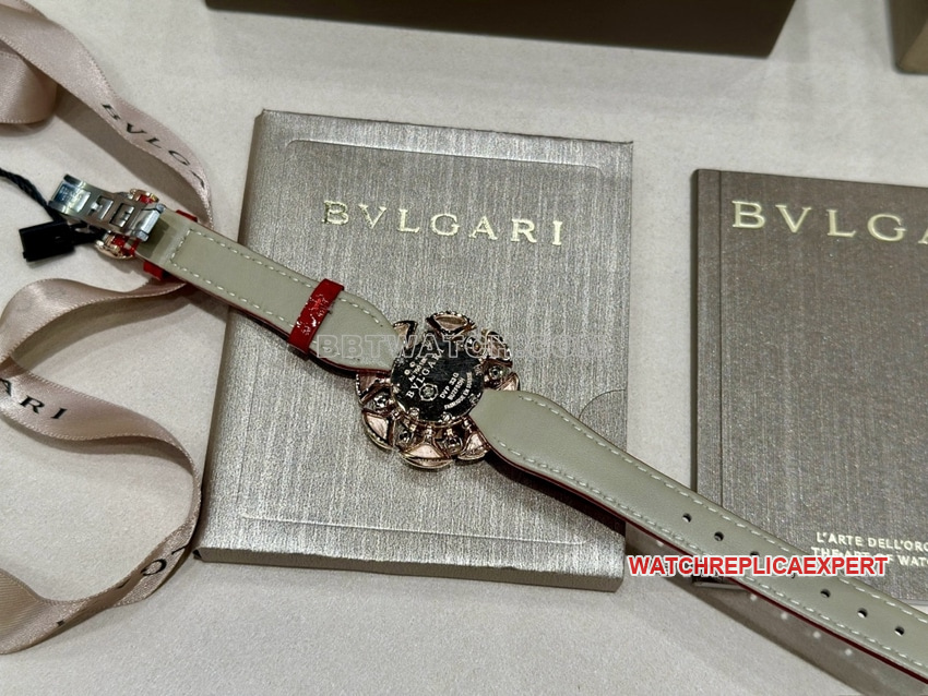 Bvlgari top white mother-of-pearl dial red model 103754 back real shot