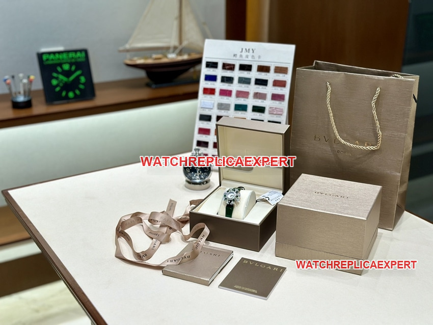Bvlgari1:1super white mother of pearl dial green model 103505front live photo
