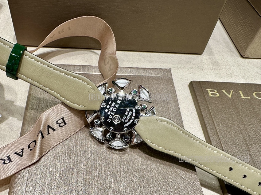 Bvlgari1:1super white mother of pearl dial green model 103505caseback live photo