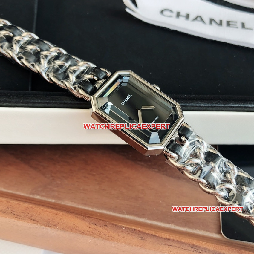 Chanel1:1top-tier black dial leather chain braceletletH0451front live photo