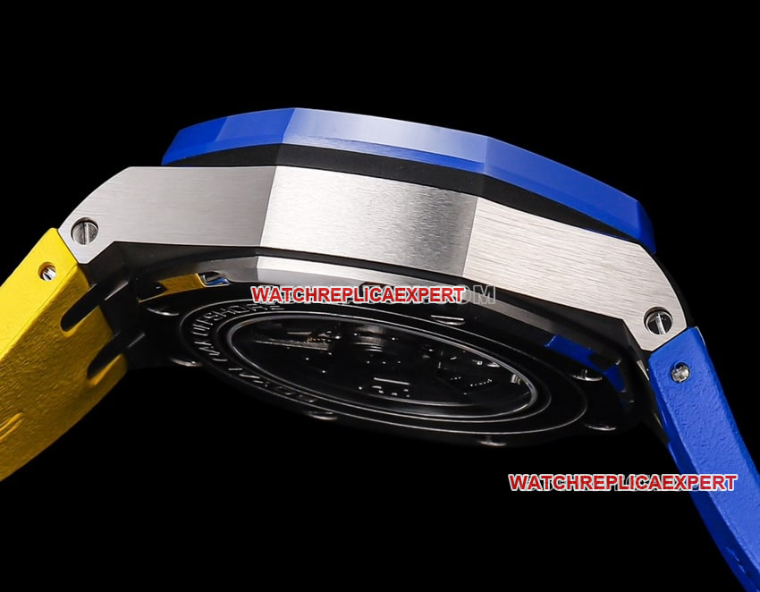 TW factory Audemars PiguetRoyal Oak offshore super cloneblue dial yellow inner bezel26400side live photo