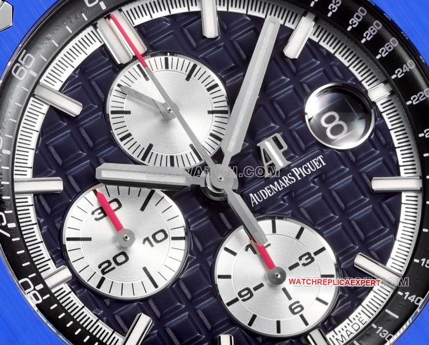 TW factory Audemars PiguetRoyal Oak offshore top-tier 1:1high-quality replicablue dial rubber model 26400front live photo
