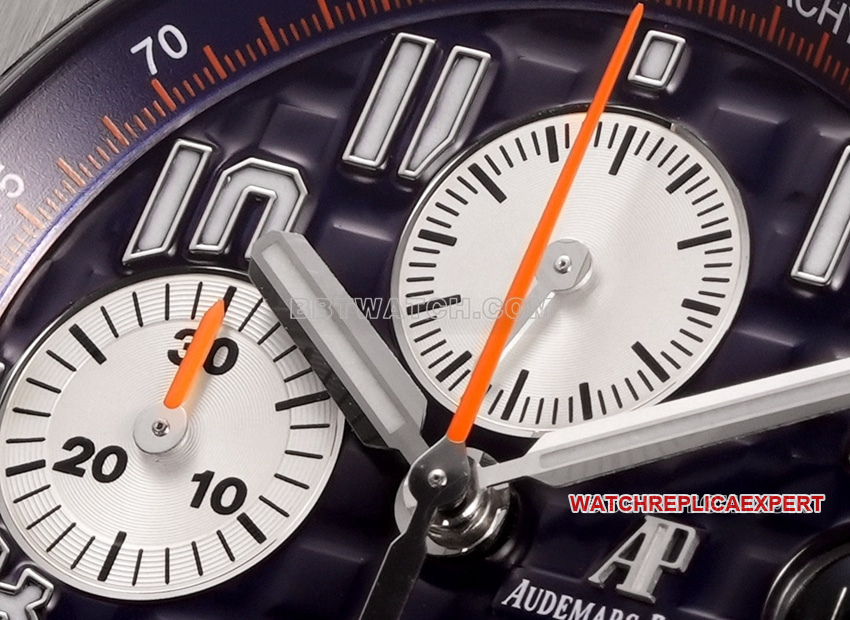 TW factory Audemars PiguetRoyal Oak offshore type 1:1top-tier replicablue dial rubber model 26470front live photo