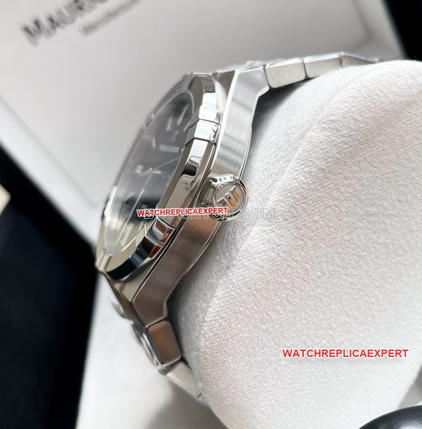 Emmy blue dial patterned Paris stud steel bracelet model AI6008side live photo
