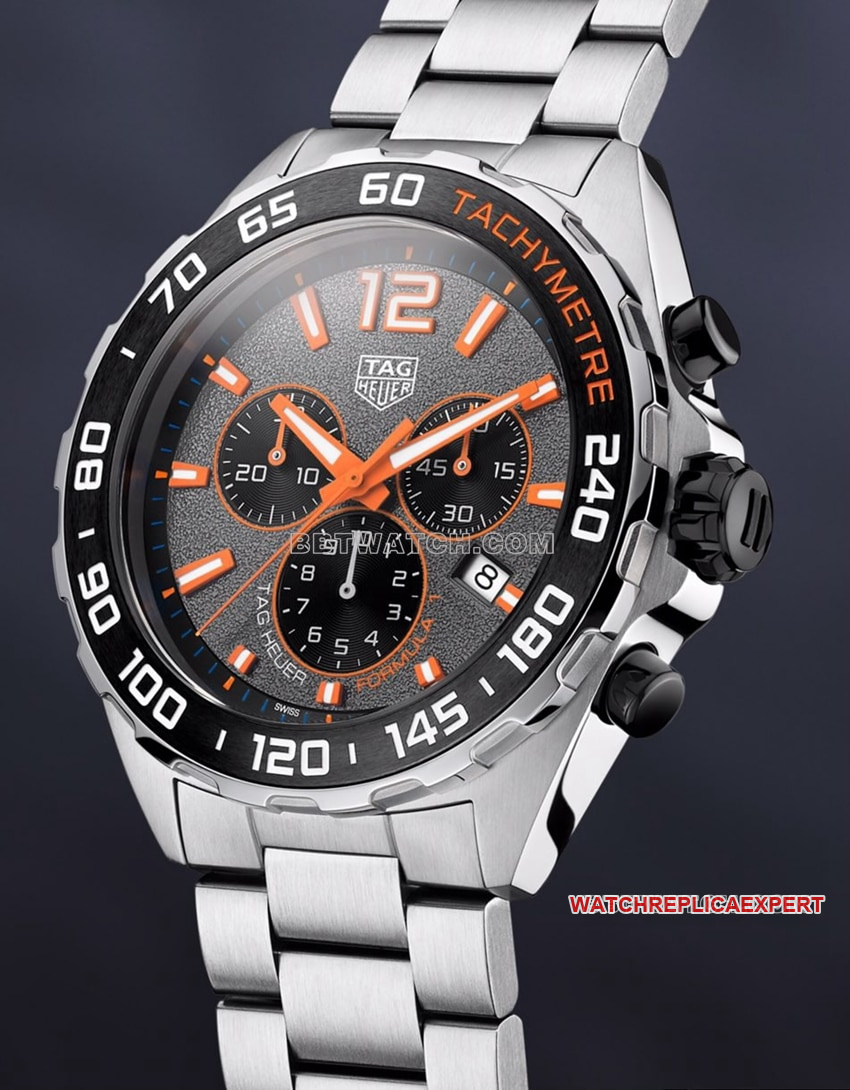 Tag Heuer F1top-tier gray plate chronographsteel bracelet model CAZ101AHfront live photo