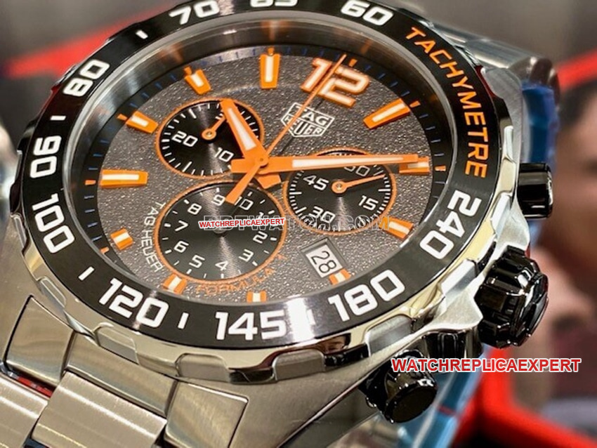Tag Heuer F1top-tier gray plate chronographsteel bracelet model CAZ101AHfront live photo