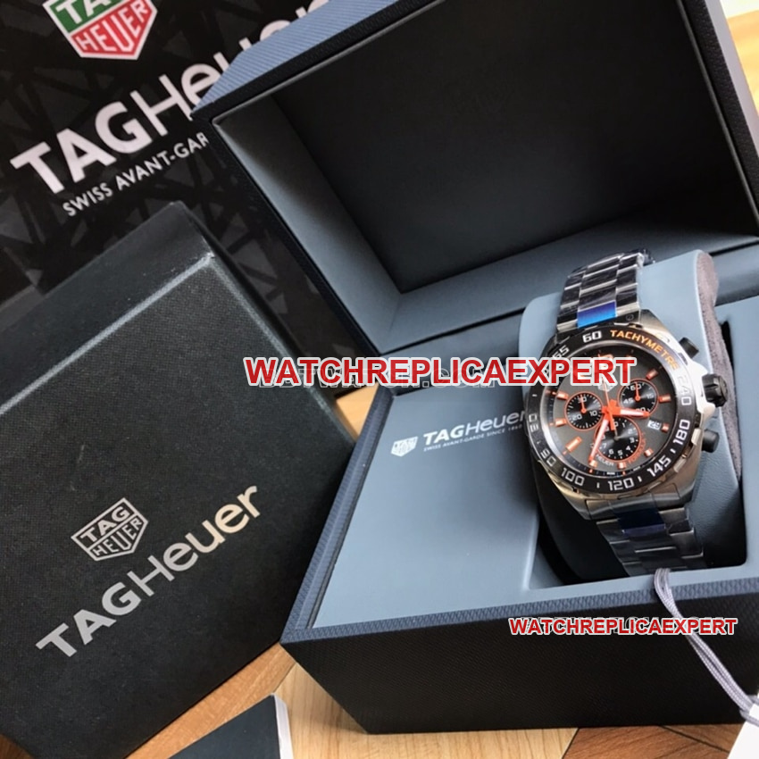 Tag Heuer F1top-tier gray plate chronographsteel bracelet model CAZ101AHfront live photo