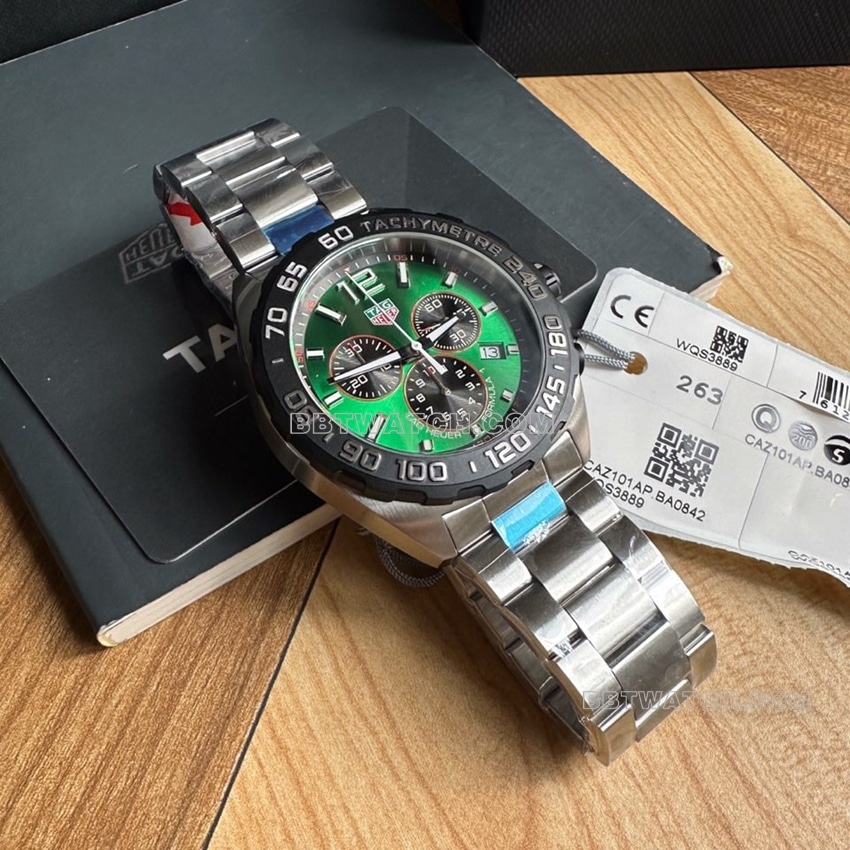 Tag Heuer F11:1super red green yellow plate chronograph rubber model CAZ101Afront live photo