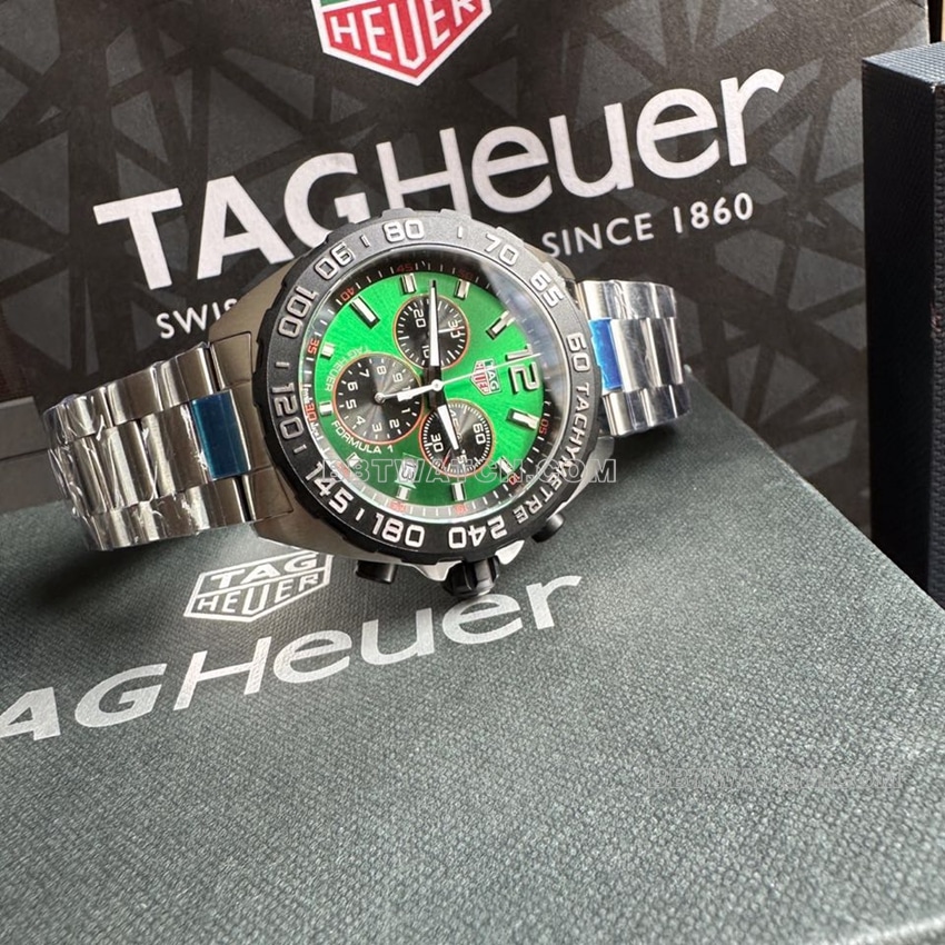 Tag Heuer F11:1super red green yellow plate chronograph rubber model CAZ101Afront live photo