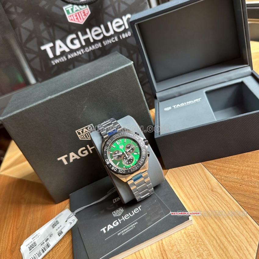 Tag Heuer F11:1super red green yellow plate chronograph rubber model CAZ101Afront live photo