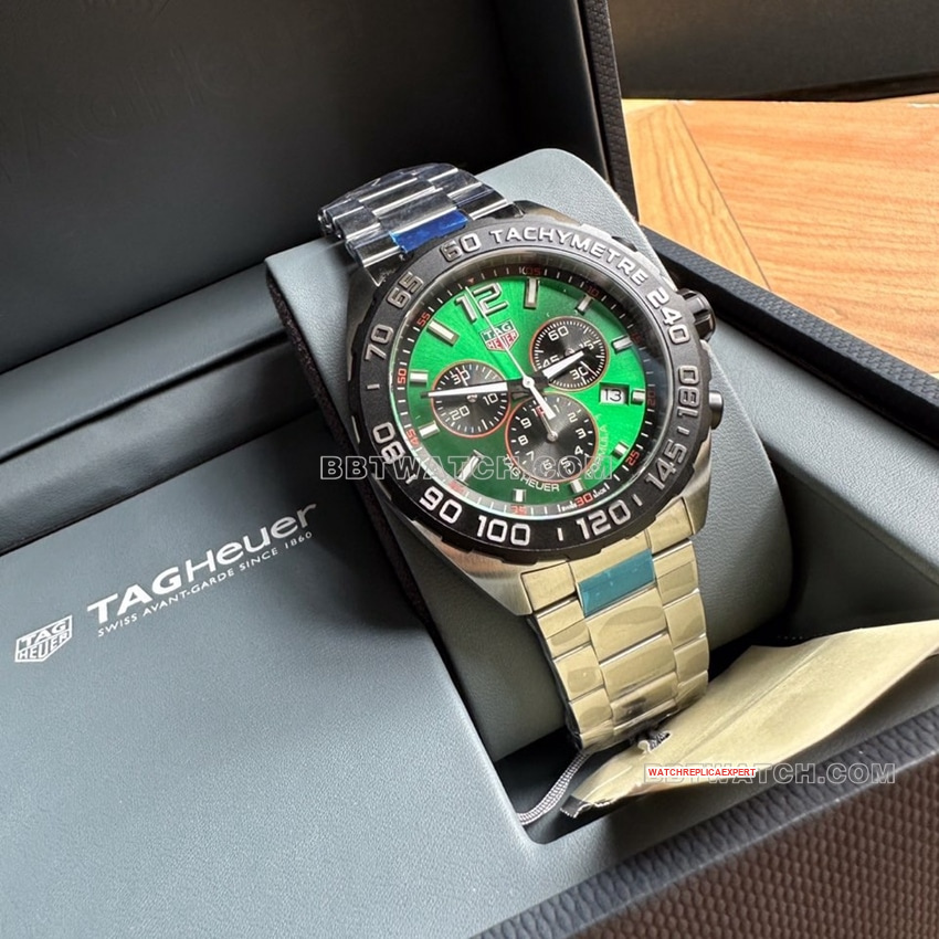 Tag Heuer F11:1super red green yellow plate chronograph rubber model CAZ101Afront live photo