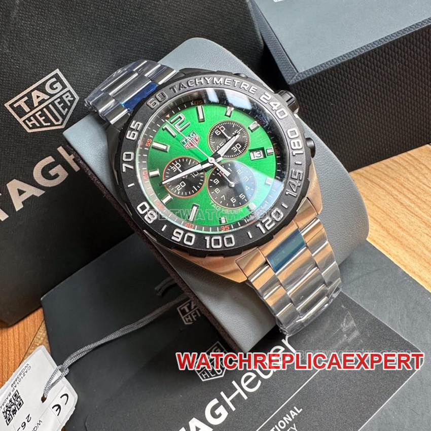Tag Heuer F11:1super red green yellow plate chronograph rubber model CAZ101Afront live photo