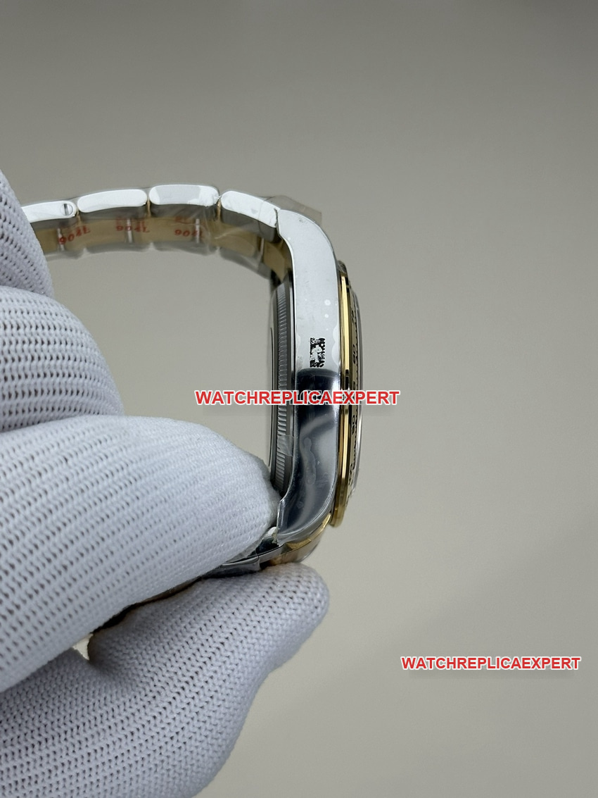 Clean FactoryRolexDaytonasuper clonewhite dial gold steel bracelet model 126503side live photo