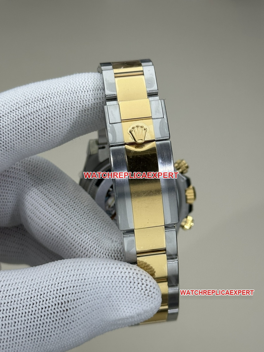 Clean FactoryRolexDaytonasuper clonewhite dial gold steel bracelet model 126503braceletlive photos