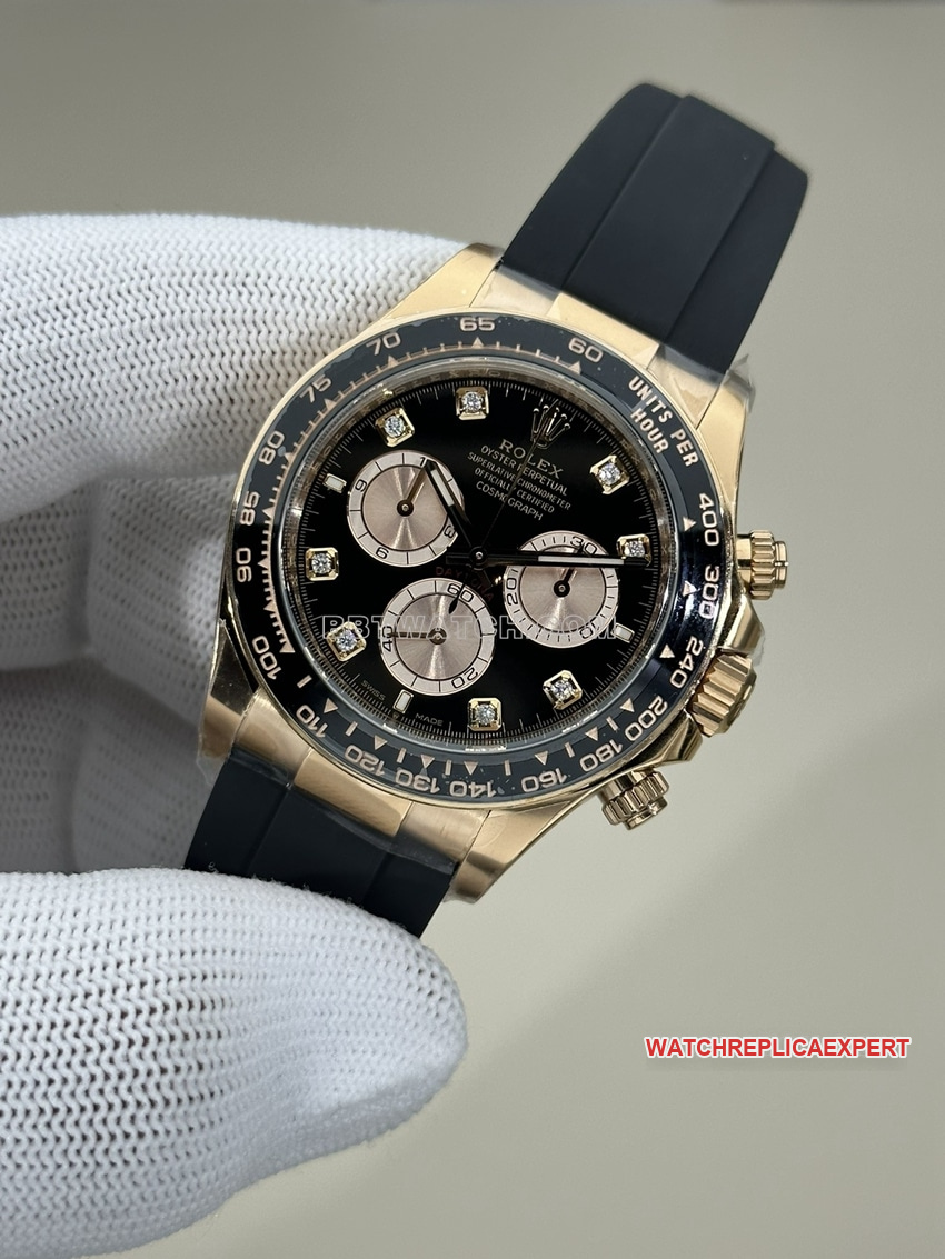 Clean FactoryRolexDaytonasuper cloneblack dialrose gold rubber model 126515front live photo